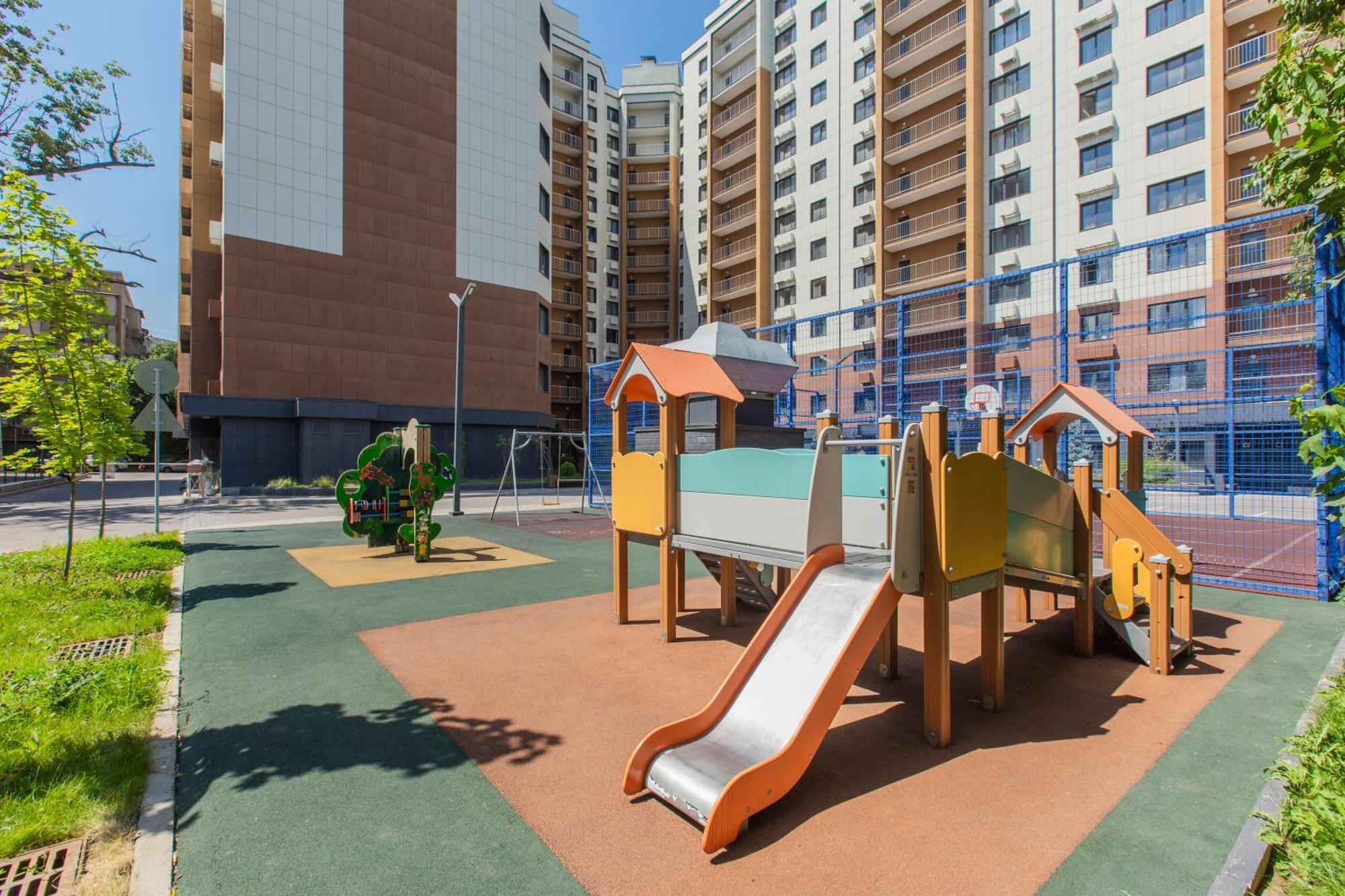 2 Room Apartment In The Center Almaty Exterior foto